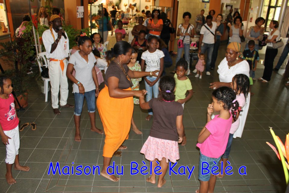 05_quand_l_art_se_fait_-femme_initiation_bele_a_-la_region_10-03-2012