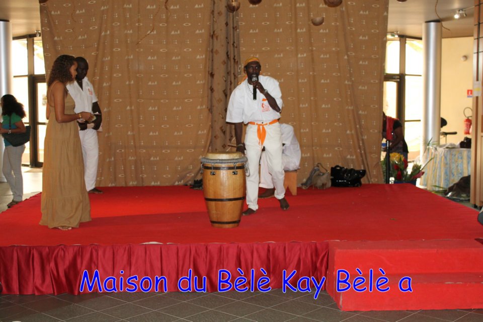 08_quand_l_art_se_fait_-femme_initiation_bele_a_-la_region_10-03-2012