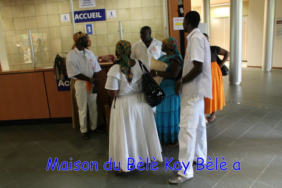21_quand_l_art_se_fait_-femme_initiation_bele_a_-la_region_10-03-2012