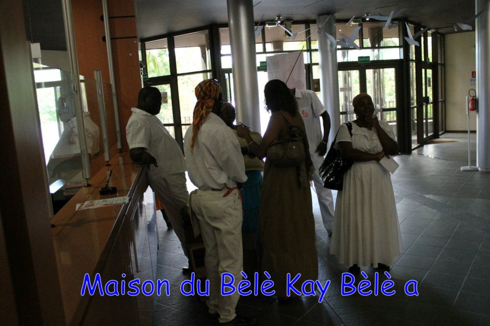 28_quand_l_art_se_fait_-femme_initiation_bele_a_-la_region_10-03-2012