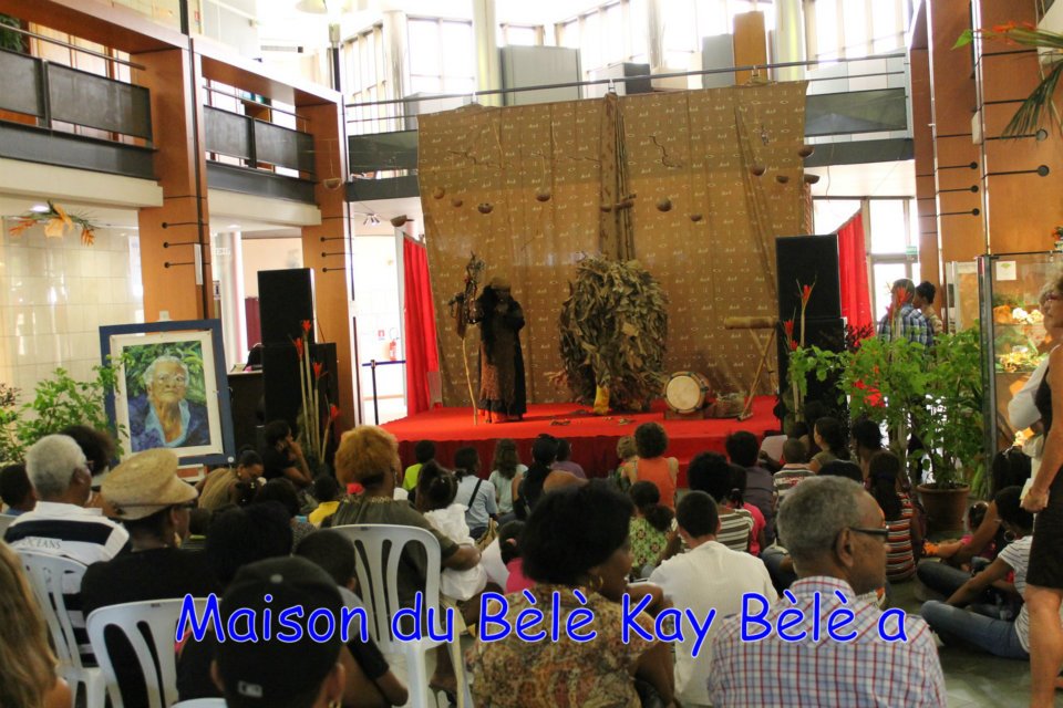 29_quand_l_art_se_fait_-femme_initiation_bele_a_-la_region_10-03-2012