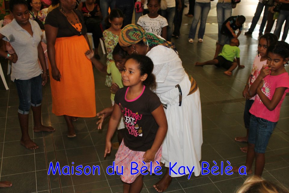 33_quand_l_art_se_fait_-femme_initiation_bele_a_-la_region_10-03-2012