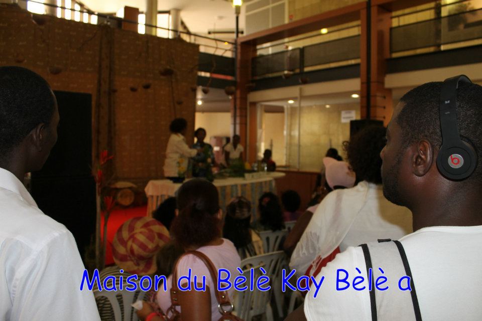 34_quand_l_art_se_fait_-femme_initiation_bele_a_-la_region_10-03-2012