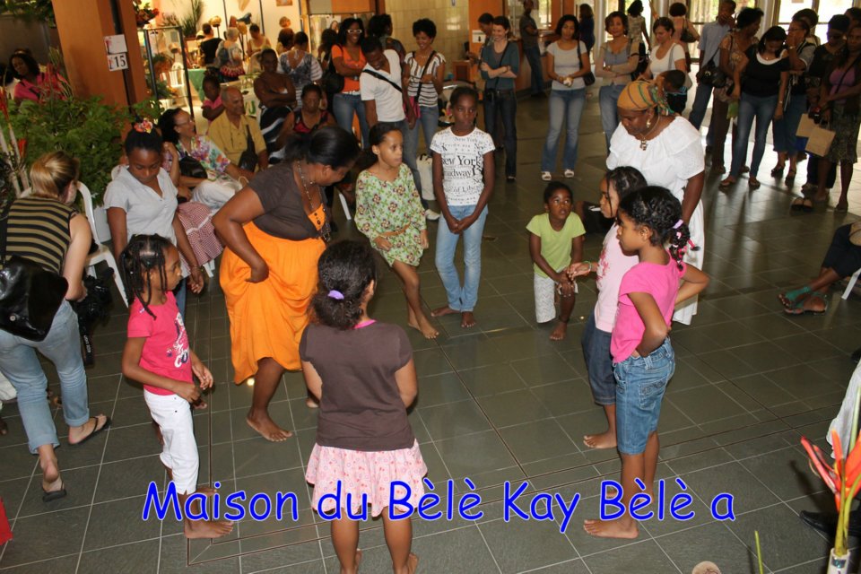 39_quand_l_art_se_fait_-femme_initiation_bele_a_-la_region_10-03-2012