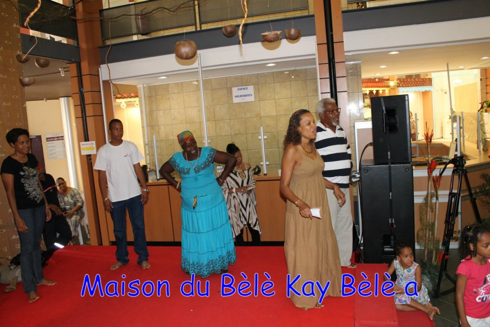 42_quand_l_art_se_fait_-femme_initiation_bele_a_-la_region_10-03-2012