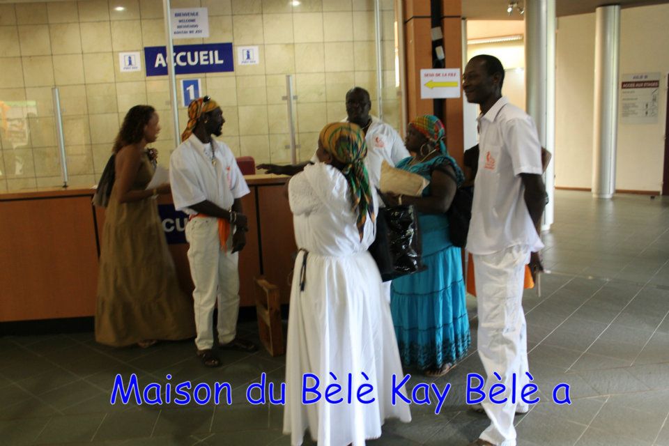 44_quand_l_art_se_fait_-femme_initiation_bele_a_-la_region_10-03-2012