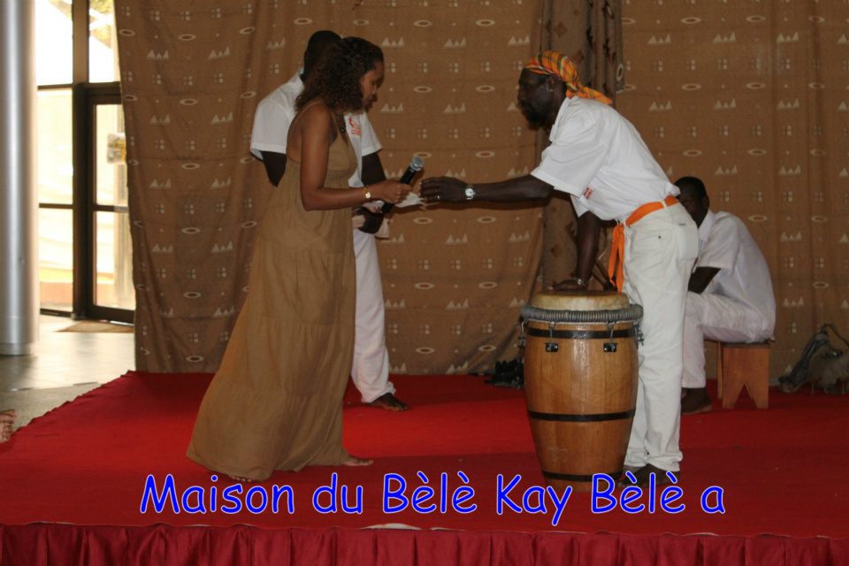 50_quand_l_art_se_fait_-femme_initiation_bele_a_-la_region_10-03-2012