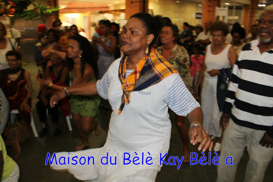 56_quand_l_art_se_fait_-femme_initiation_bele_a_-la_region_10-03-2012